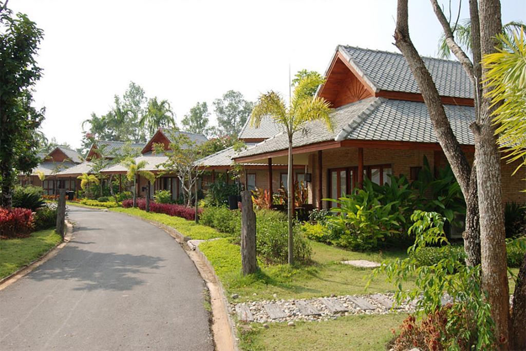 Phowadol Resort And Spa Chiang Rai Bagian luar foto